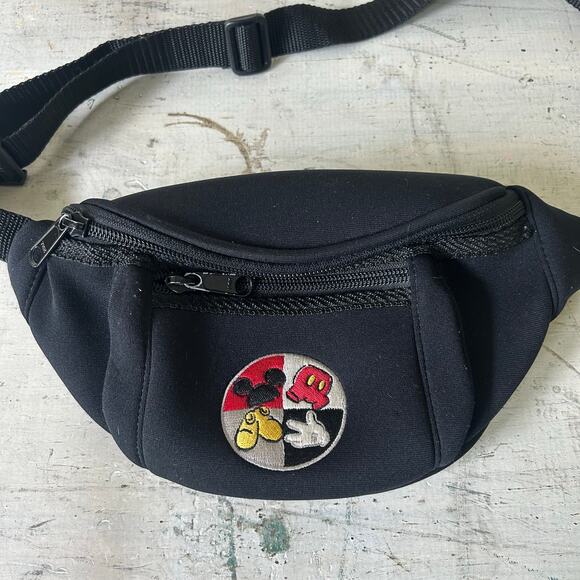 Vintage Disney world embroidered Mickey Mouse Fanny pack 90s Y2K belt bag - Picture 2 of 13